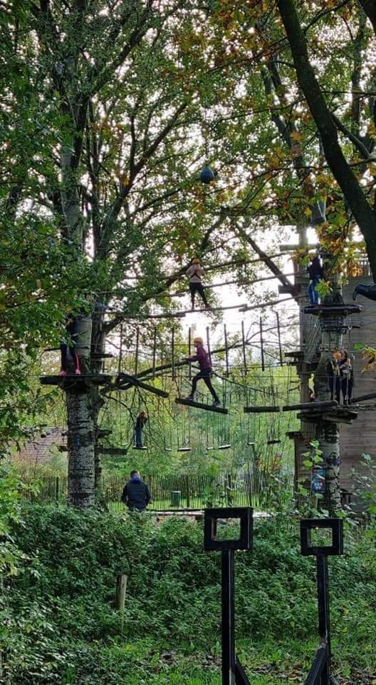 Het Huys Ewijk Mooi Luxe En Een Laadpaal Buitenkant foto