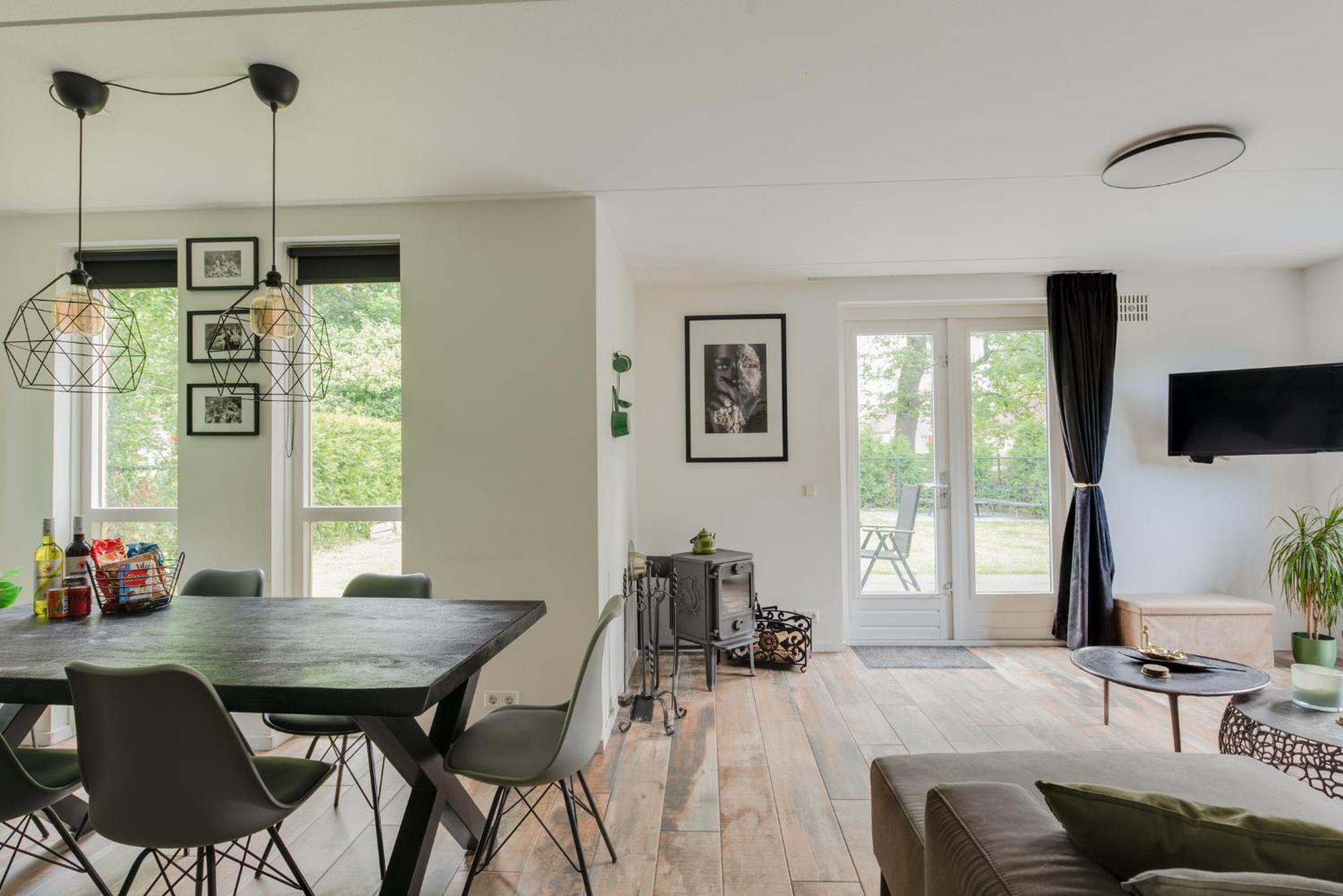 Het Huys Ewijk Mooi Luxe En Een Laadpaal Buitenkant foto
