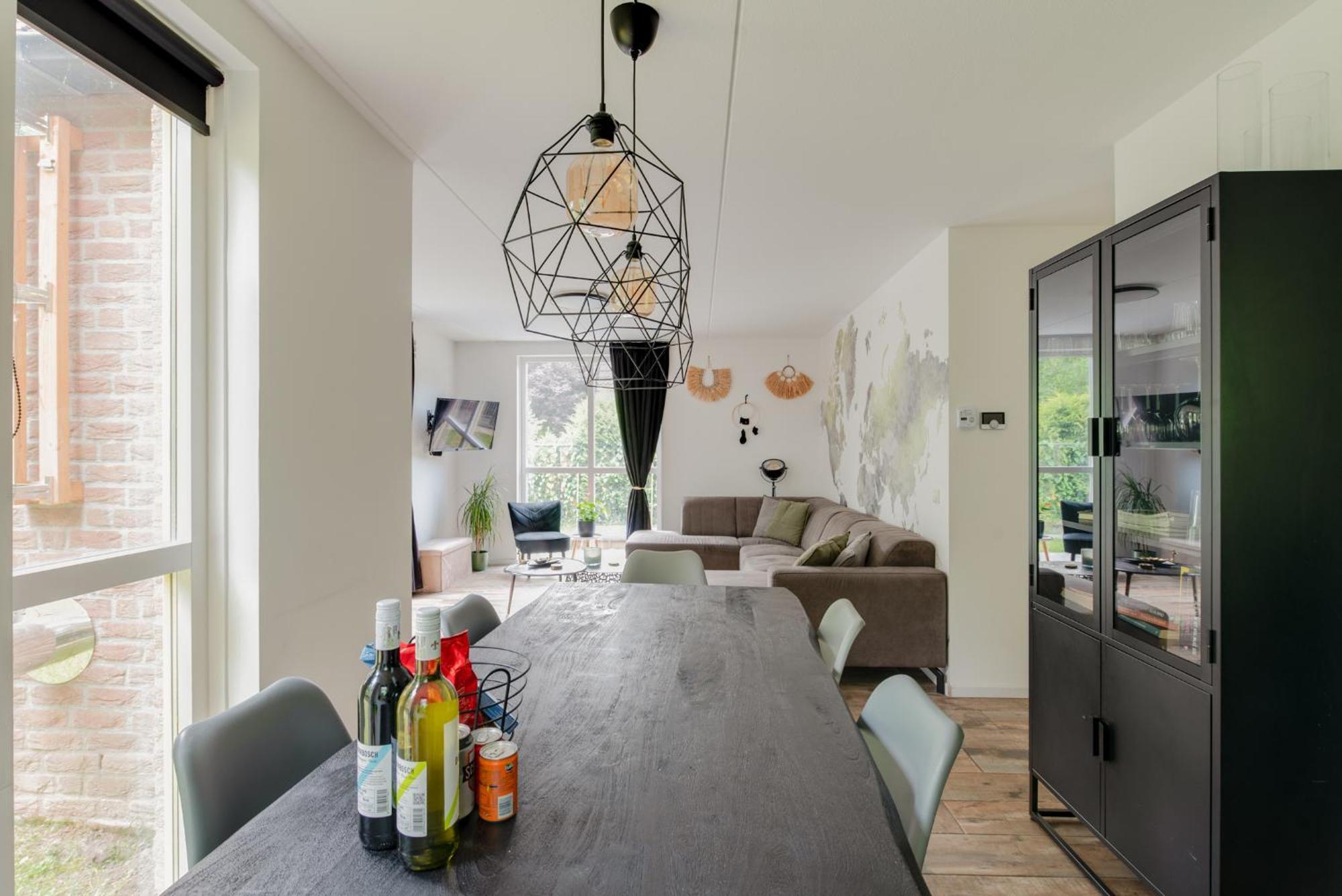 Het Huys Ewijk Mooi Luxe En Een Laadpaal Buitenkant foto