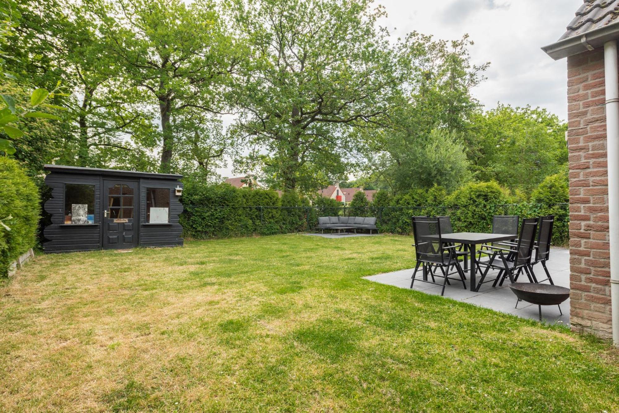 Het Huys Ewijk Mooi Luxe En Een Laadpaal Buitenkant foto
